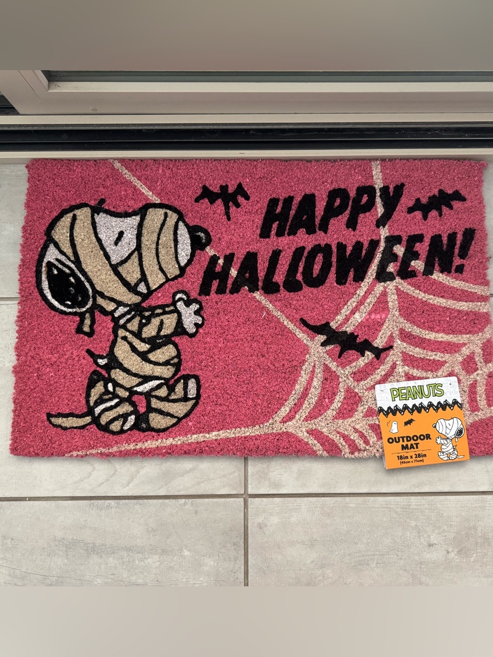 Peanuts Pink Halloween Snoopy Mummy Outdoor Mat